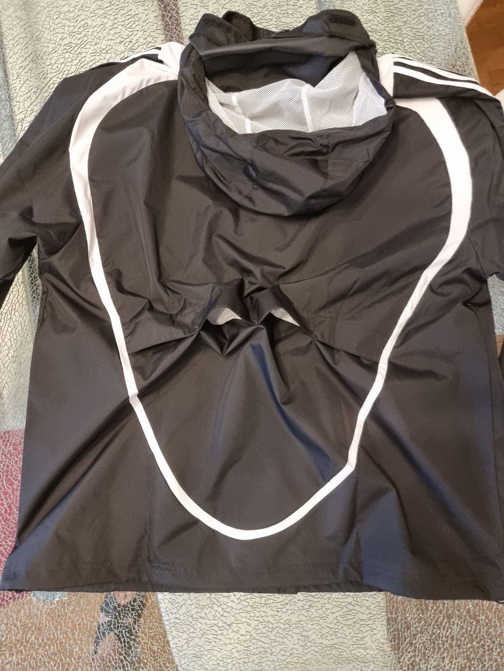 Adidas Jacken: Adidas Jacke – Neu und originalverpackt aus Luzern von Reni025 5