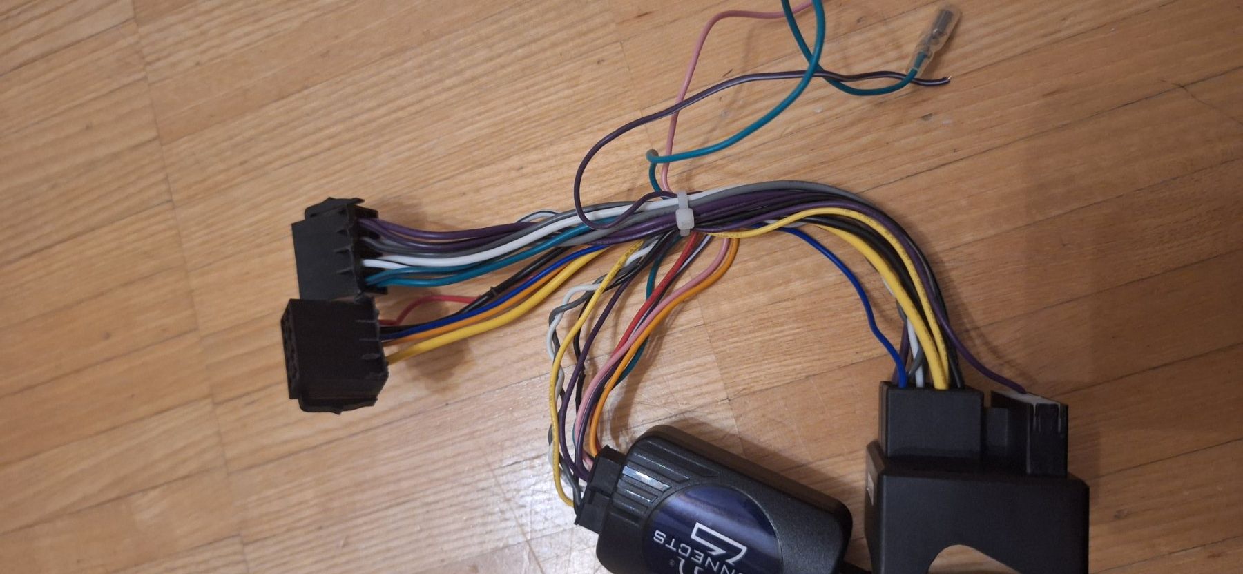 Radio: Lenkradfernbedienung Adapter Opel – Usato da Herbligen venduto da DangerSlippery 1