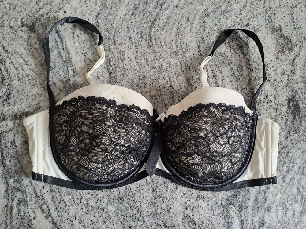 Sensuality BH, Grösse 90C, Neu, mit Spitze, schwarz/beige (Neu und ...
