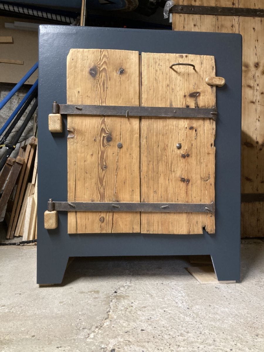 Armadi: Armoire unique design – Nuovo (secondo la descrizione) da Gimel venduto da pyleco