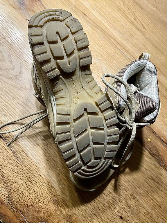 Herrenschuhe: Winterschuhe Grösse 36 – Gebraucht aus Fehraltorf von Marlene4 4