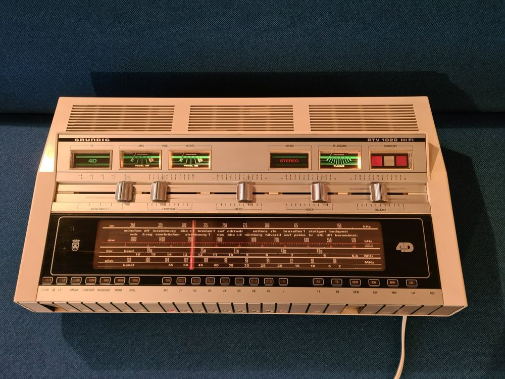 Grundig RTV 1020 Hifi weiss Steuergerät Receiver (Gebraucht) in Miège ...