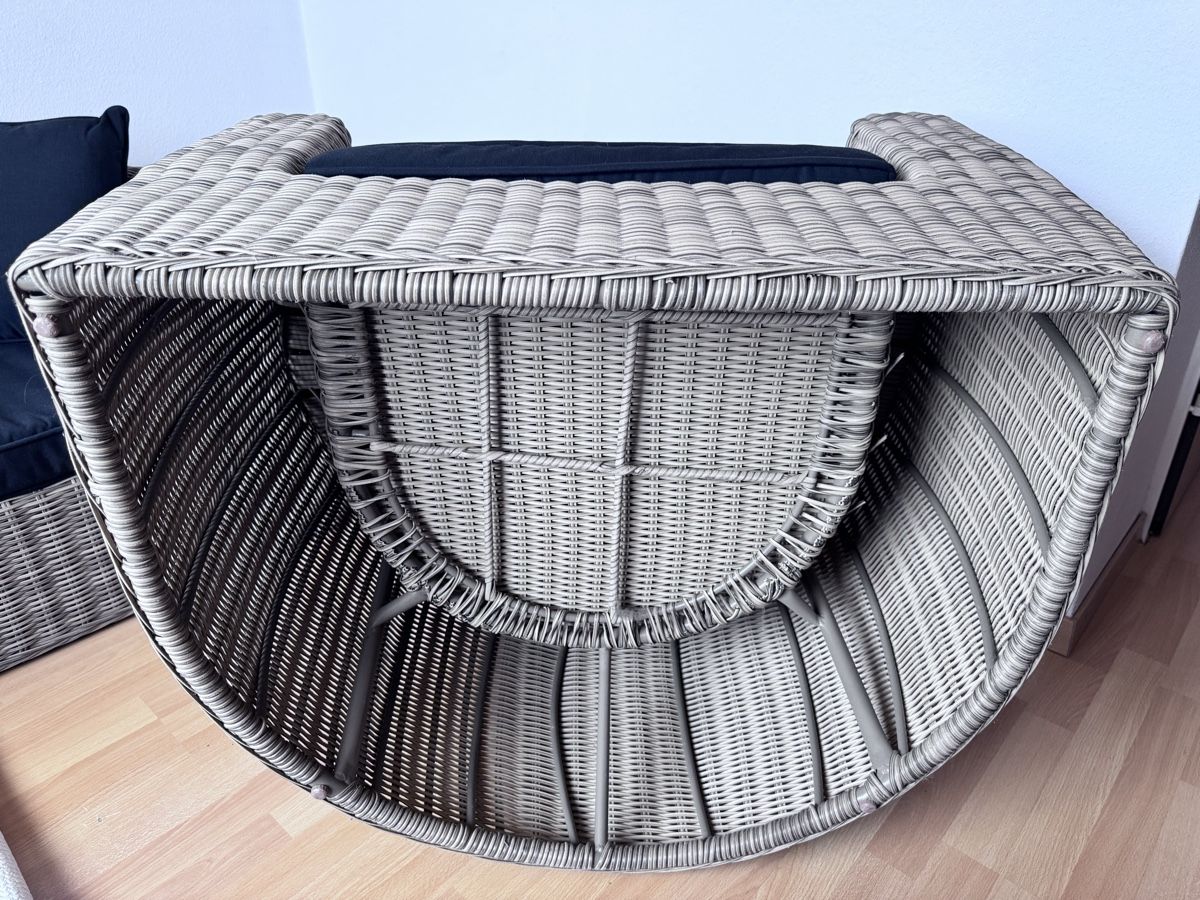 Sofas: Ratten Polstergruppe – Gebraucht aus Aarburg von snowstreet 4