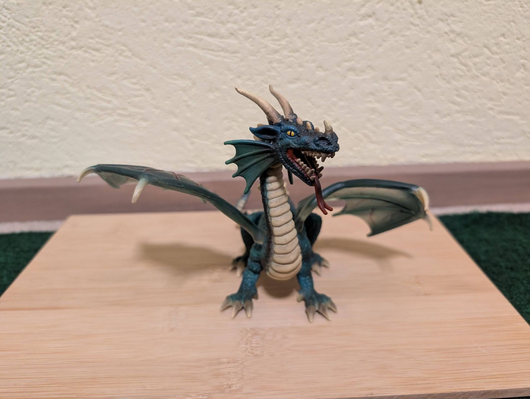 Schleich Statuette: Schleich 70033 Ritter Drache Green Dragon 2003 – Usato da Herrliberg venduto da aandrey 1