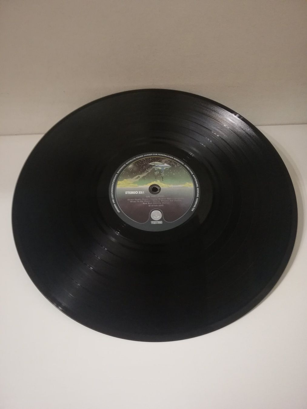 Dischi in vinile: Status Quo-On the Level – Usato da schaan venduto da quin1 4
