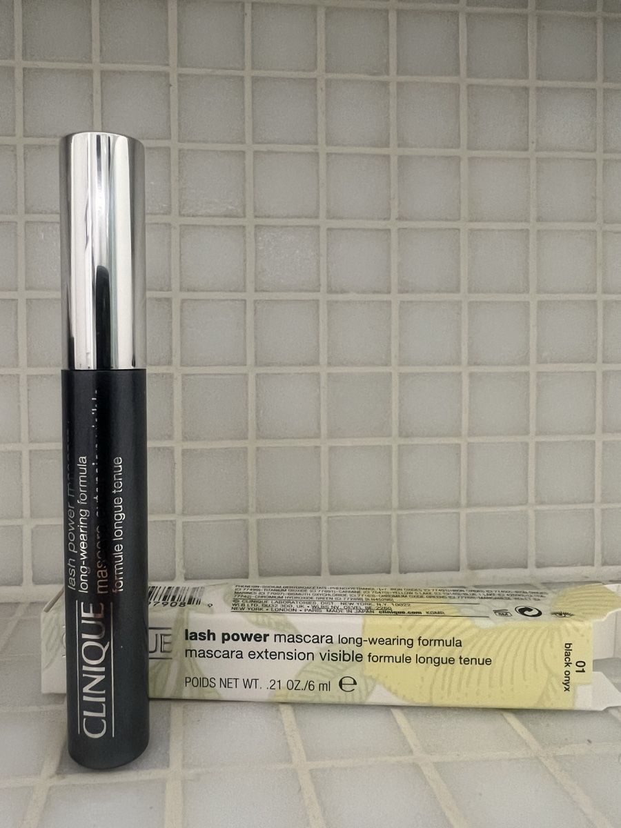 Clinique Make-up: Clinique Lash Power Mascara Long Wearing Formula – Nuovo e nell'imballaggio originale da Luzern venduto da sr.luzern