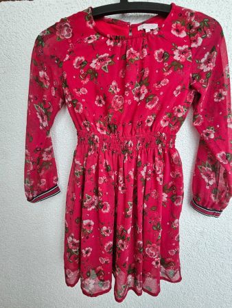 Rot, geblumtes Kleid Gr. 128