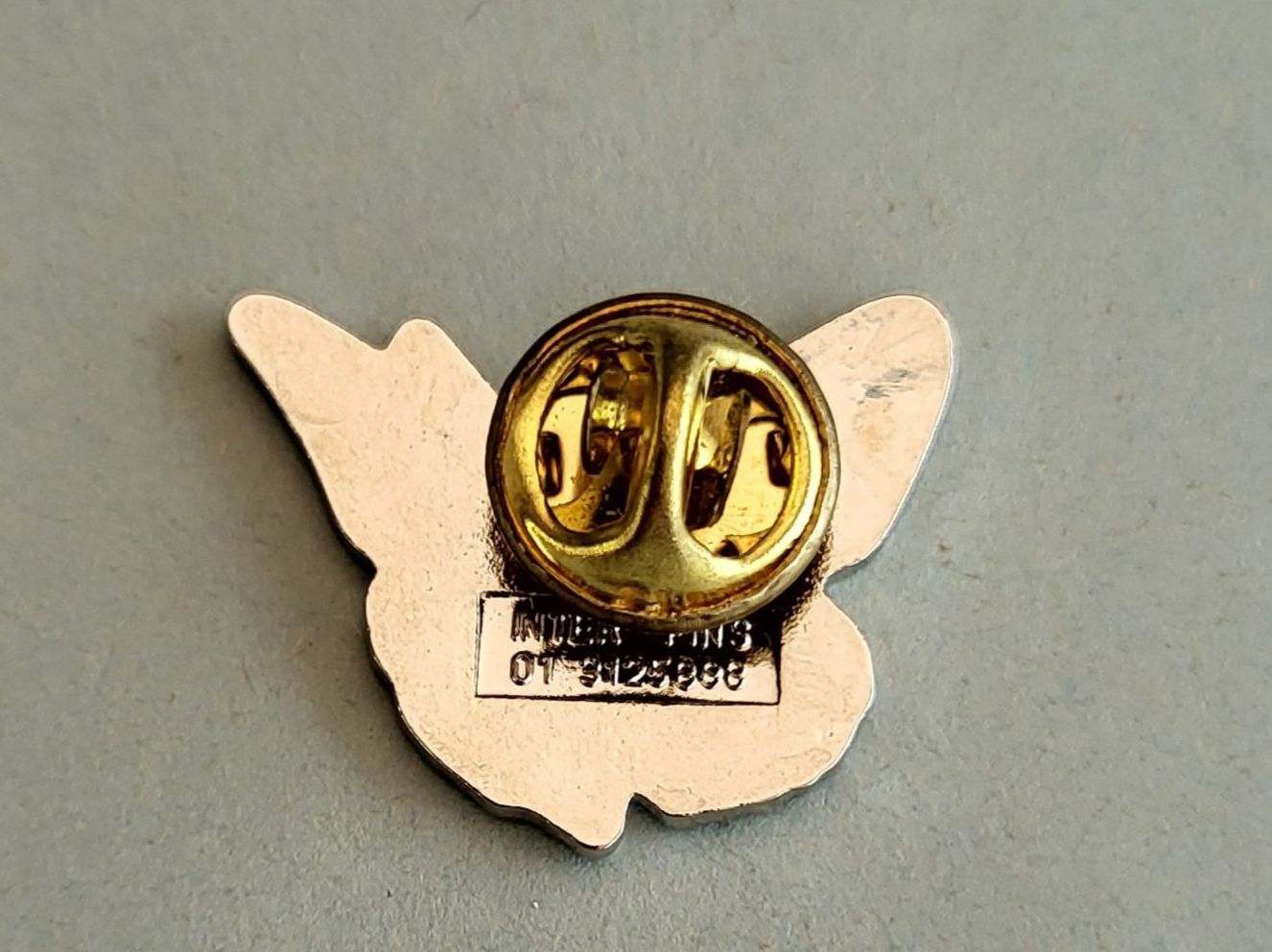 Plaquettes & Badges: Pin Farfalla – D'occasion à Castione par Rx-stamps 1
