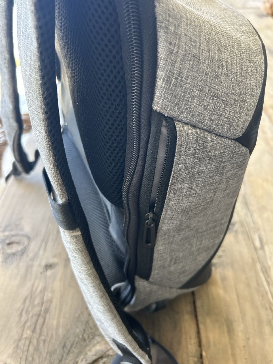 Rucksäcke: Rucksack anti-theft grau schwarz  – Gebraucht aus Minusio von monette08 2