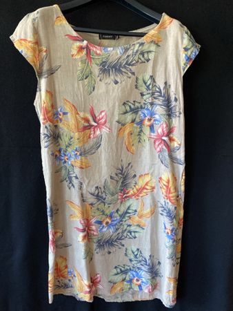 TODAY Kleid Blumenmuster beige Grösse XXL neuwertig
