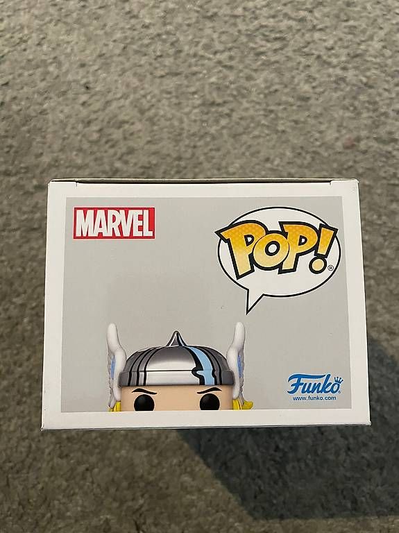 Funko Statuette: FUNKO POP!! Thor – Usato da Arbedo venduto da rin_lzm6 2