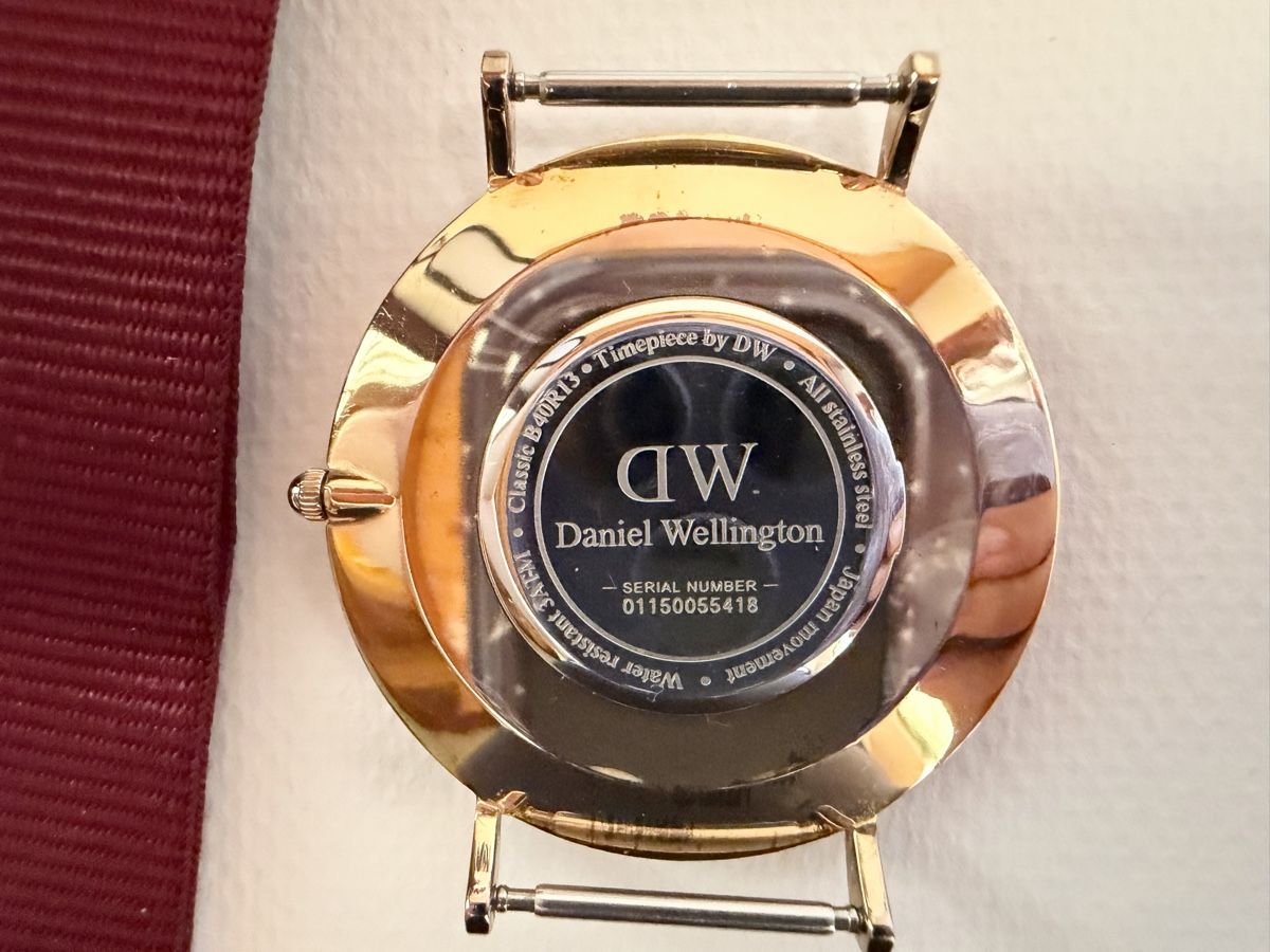 Daniel Wellington Uhren: Montre Daniel Wellington – Gebraucht aus Founex von Hyrienne 3