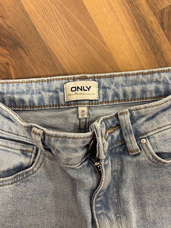 Jeans:  Jeans ONLY hellblau Gr. 26/32w – Gebraucht aus St. Gallen von mustang96 2