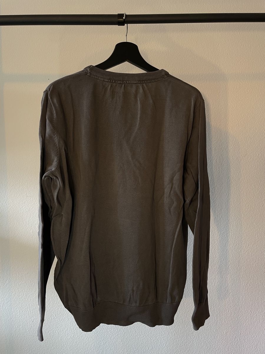 Maglioni & Felpe: Grauer Pullover – Usato da Luzern venduto da tim_nk6b 2