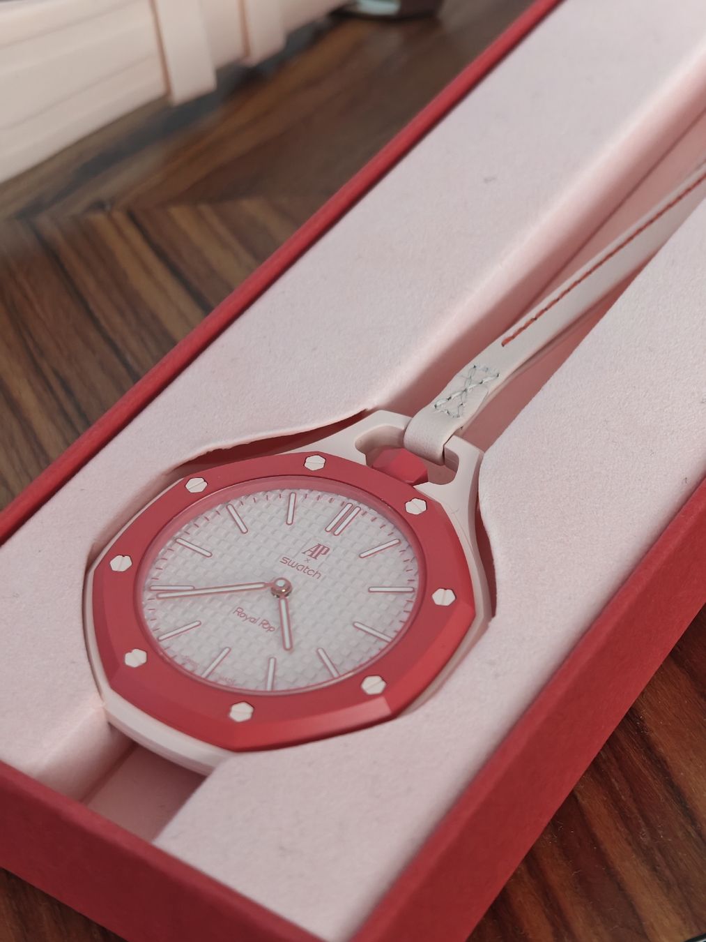 Swatch Orologi: Swatch x AP Royal Pop – Nuovo (secondo la descrizione) da Zürich venduto da Bestseller06 2