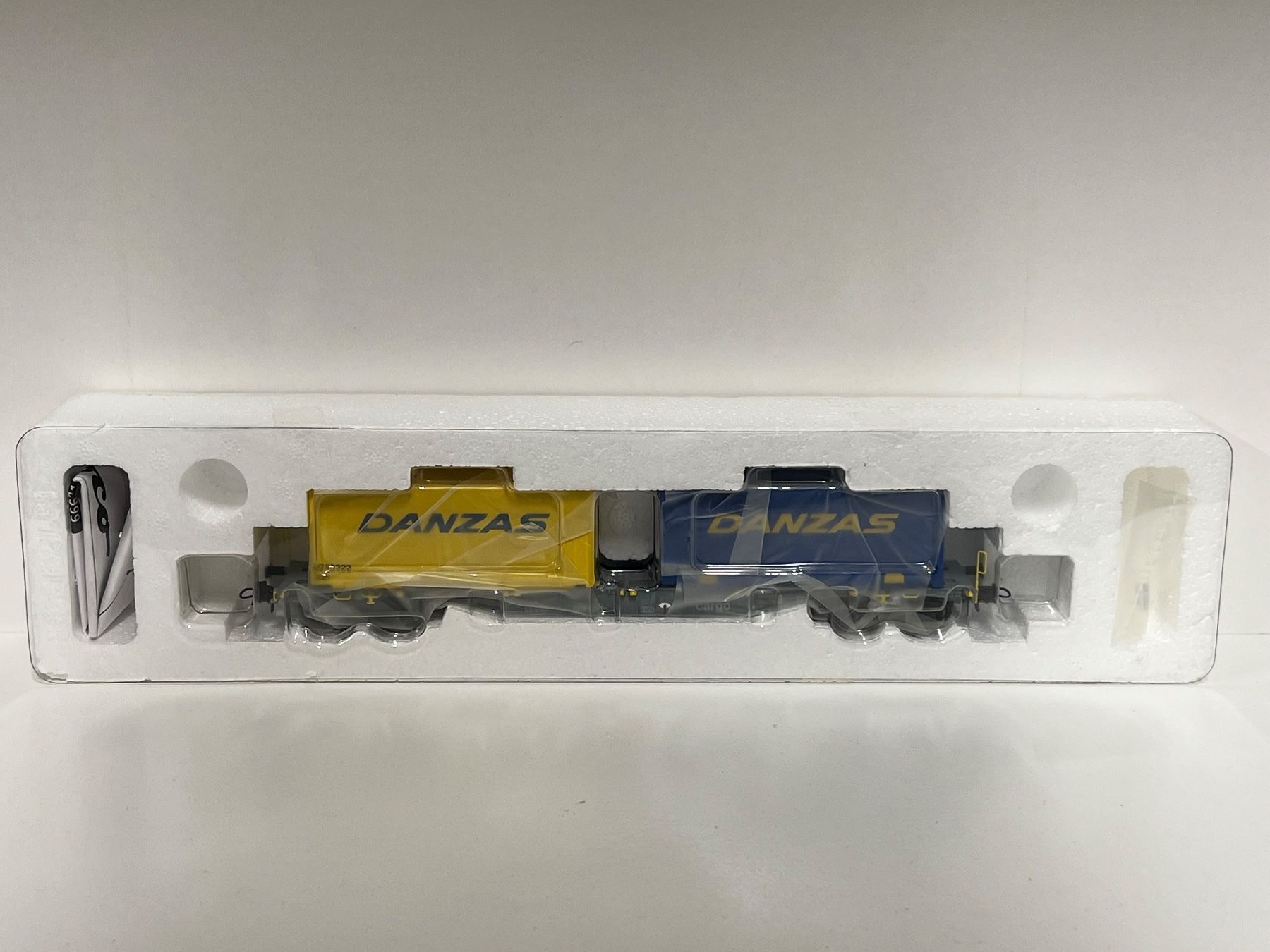 Roco Modelleisenbahnen: Roco 66621 SBB Danzas H0 DC – Neu und originalverpackt aus Neuenhof von ludovicco 1