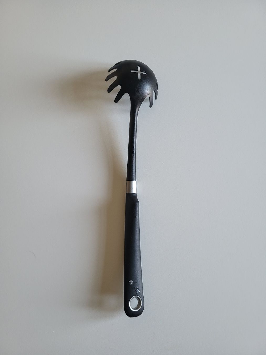 Set di posate: Spatule à spaghetti noire en plastique  – Usato da Genève venduto da aur_pq2t 1