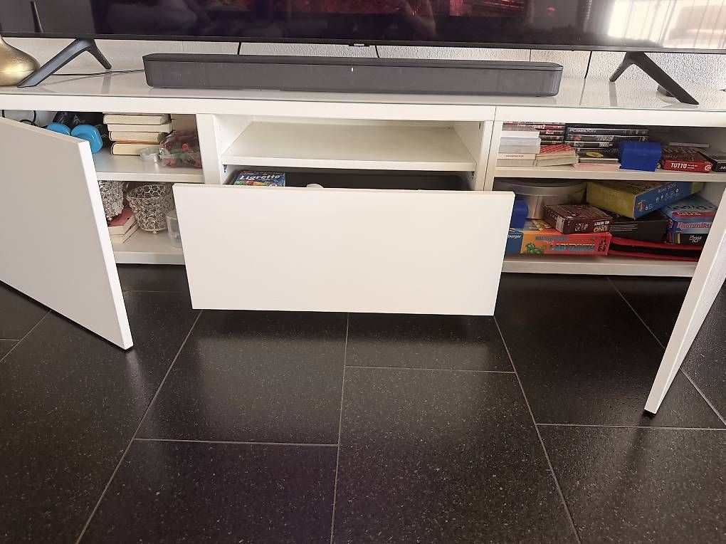 Mobili TV: Tv Möbel weiss hochglanz – Usato da Lohn-Ammannsegg venduto da YAS_85 1