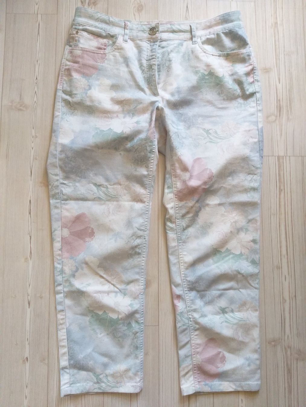 Jeans: ZERRES Jeans taille / Grosse 42 COMFORT-S – Usato da Cossonay-ville venduto da Super-Price-Quality
