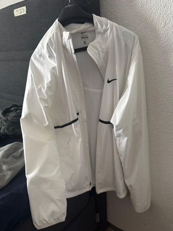 Nike Damen Jacke weiss Grösse M guter Zustand