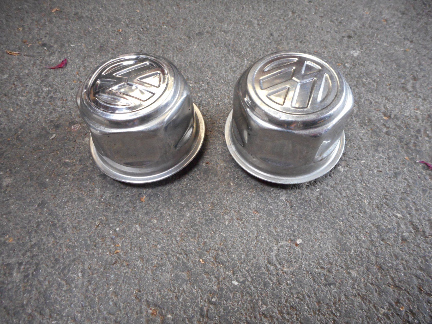 VW Tutti pezzi di ricambio auto: Nabendeckel – Usato da wimmis venduto da inserat03