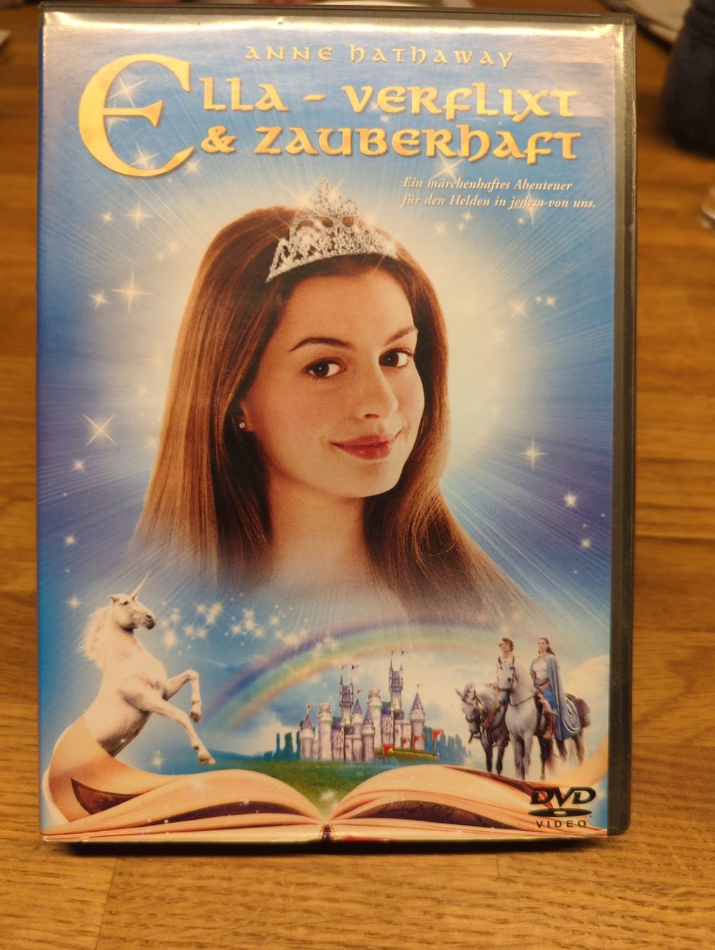Tutti i DVDs: DVD,, Ella Verflix Zauberhaft" – Usato da Wünnewil venduto da Susuki125gt