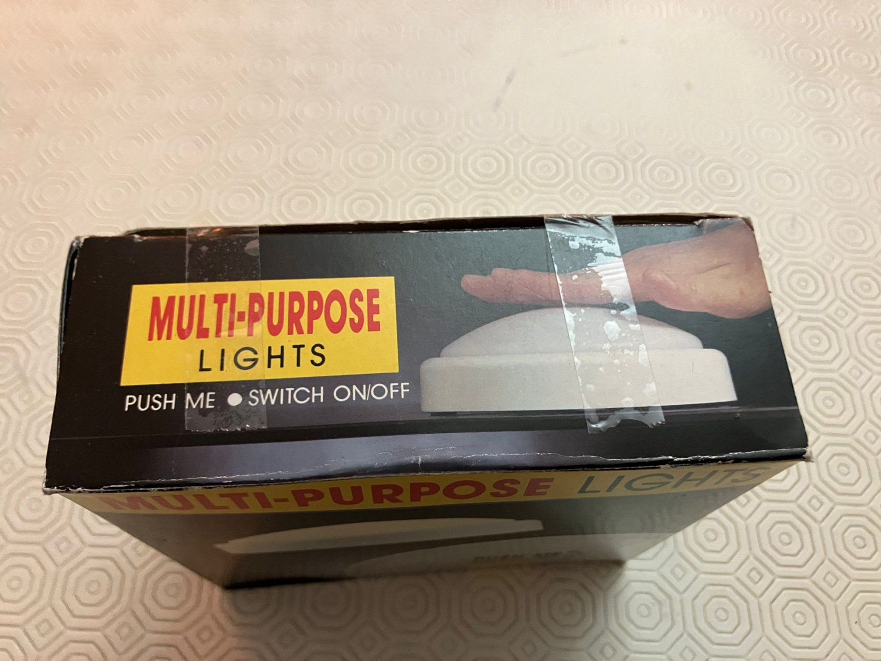 Lampadari & plafoniere: Multi purpose light a pressione – Usato da Melano venduto da H-Sara 1