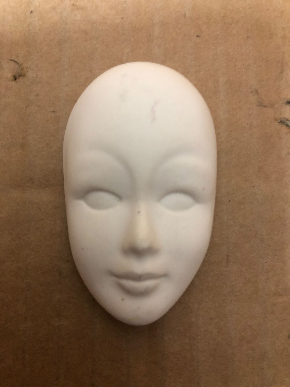 Masken: Weisse Maske zum bemalen – Gebraucht aus Eschlikon TG von ArtRec
