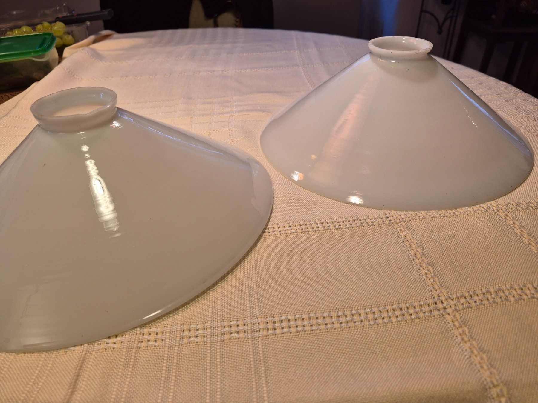 Lampade: 2 abat- jour anciens en opaline blanche – Usato da charmoille venduto da mir_my9f 6