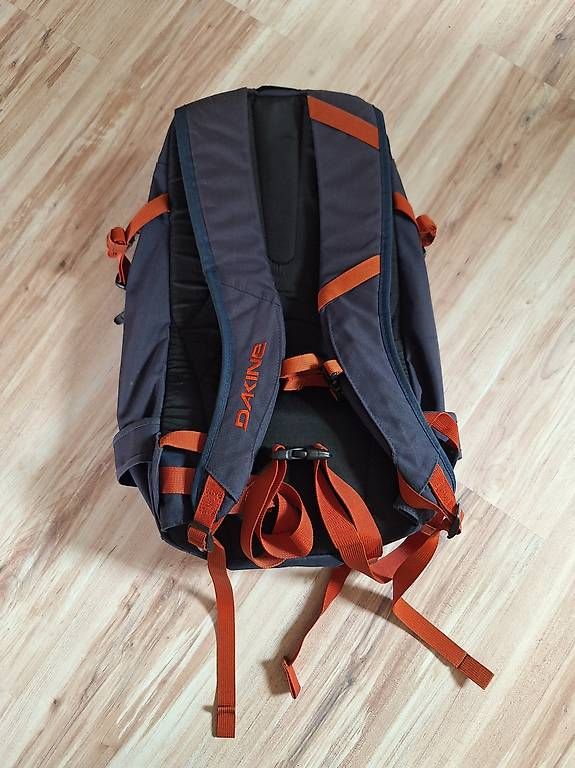 Zaini: Sac dakine – Usato da Courroux venduto da emi_r5vv