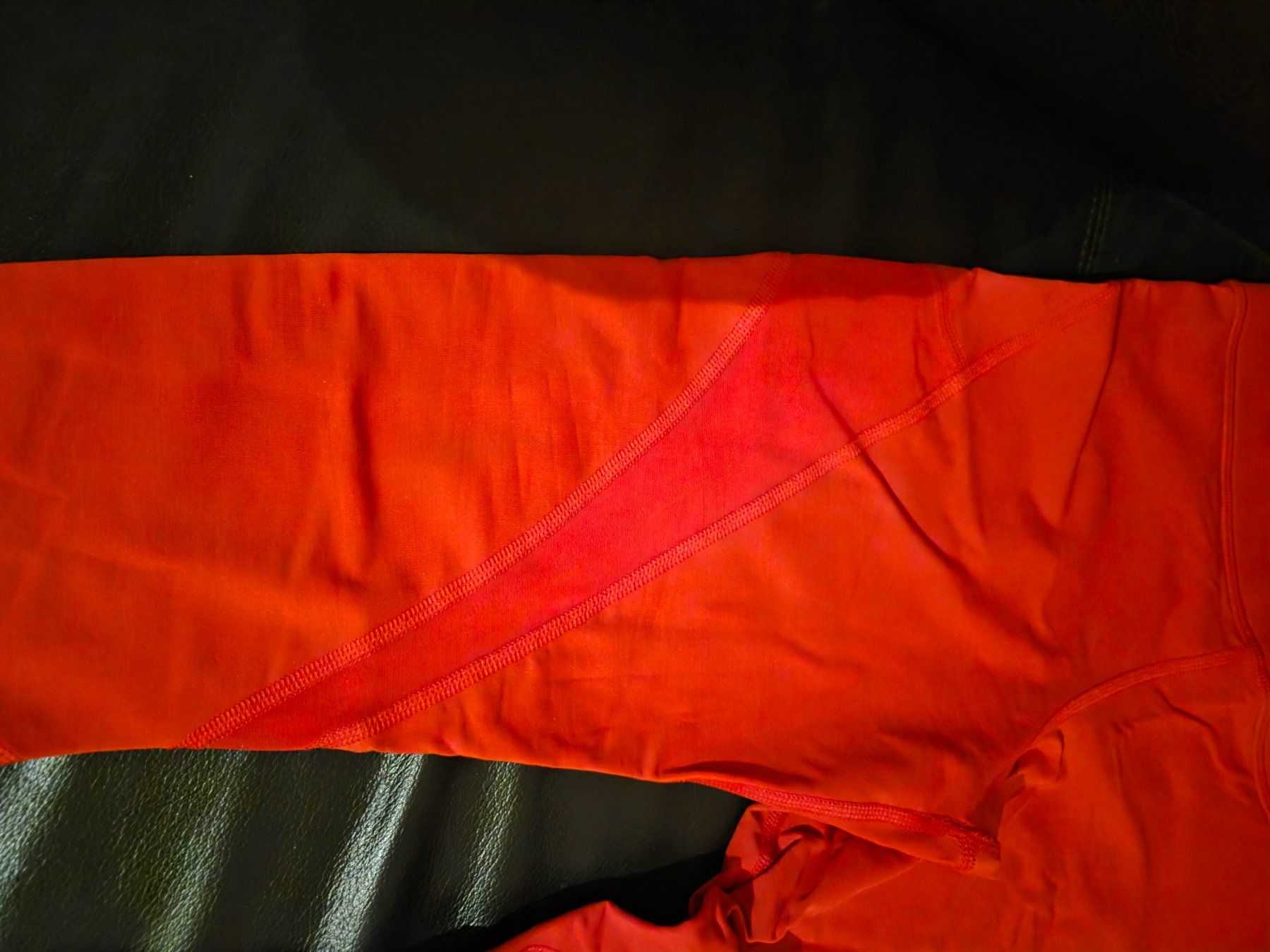 Leggings: Sportlegging Fire Red von Michi – Usato da Rorschach venduto da sanfry