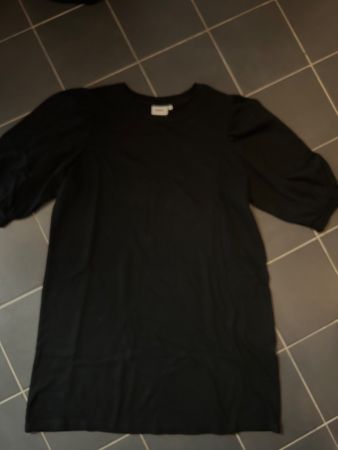 Robe mi saison noire / T. L