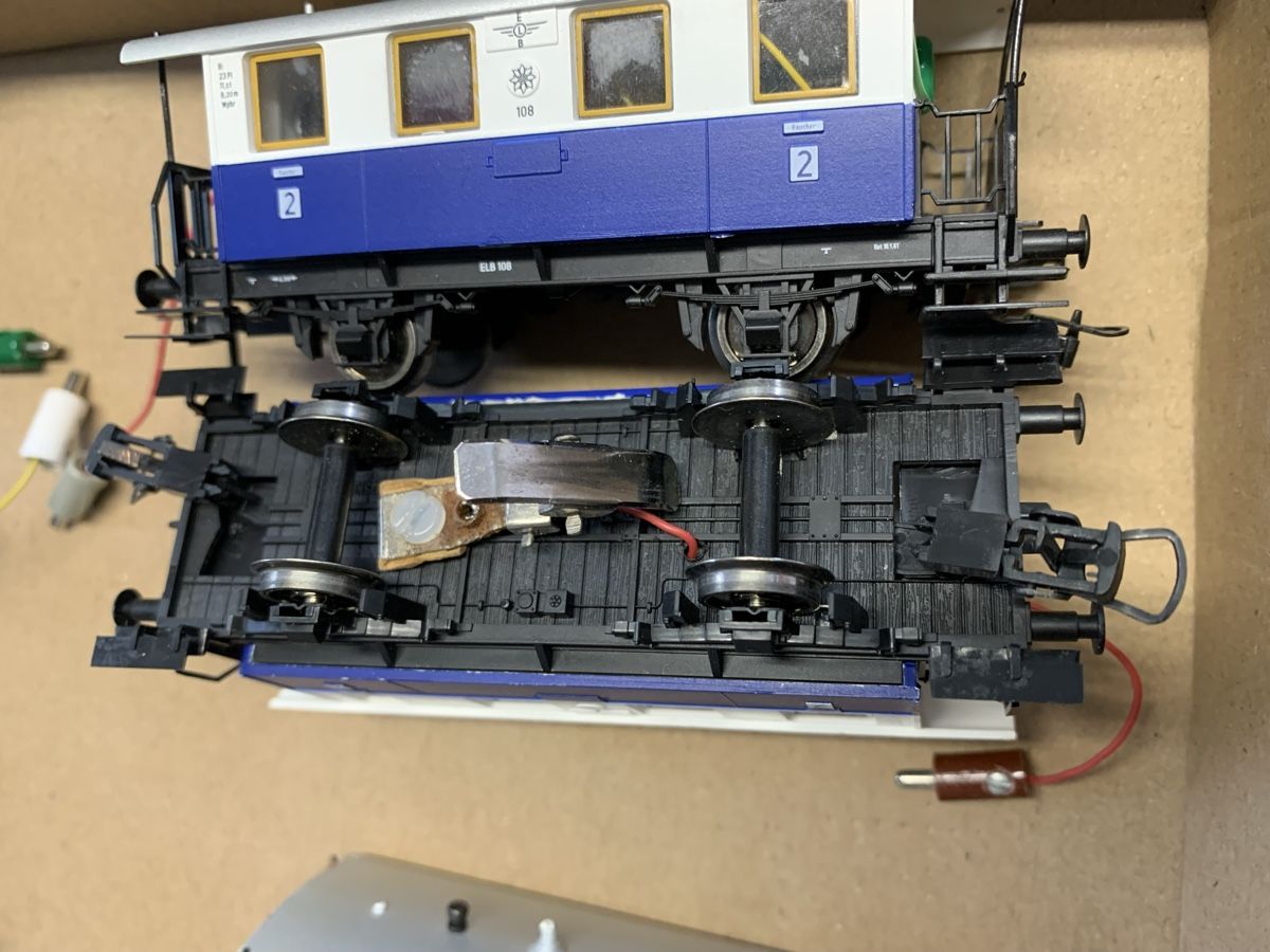 Fleischmann Modellini di ferrovie: Fleischmann, Bastelware, Ersatzteile, mit Beleuchtung,Em105 – Difettoso da Winden venduto da EmilNeu 9