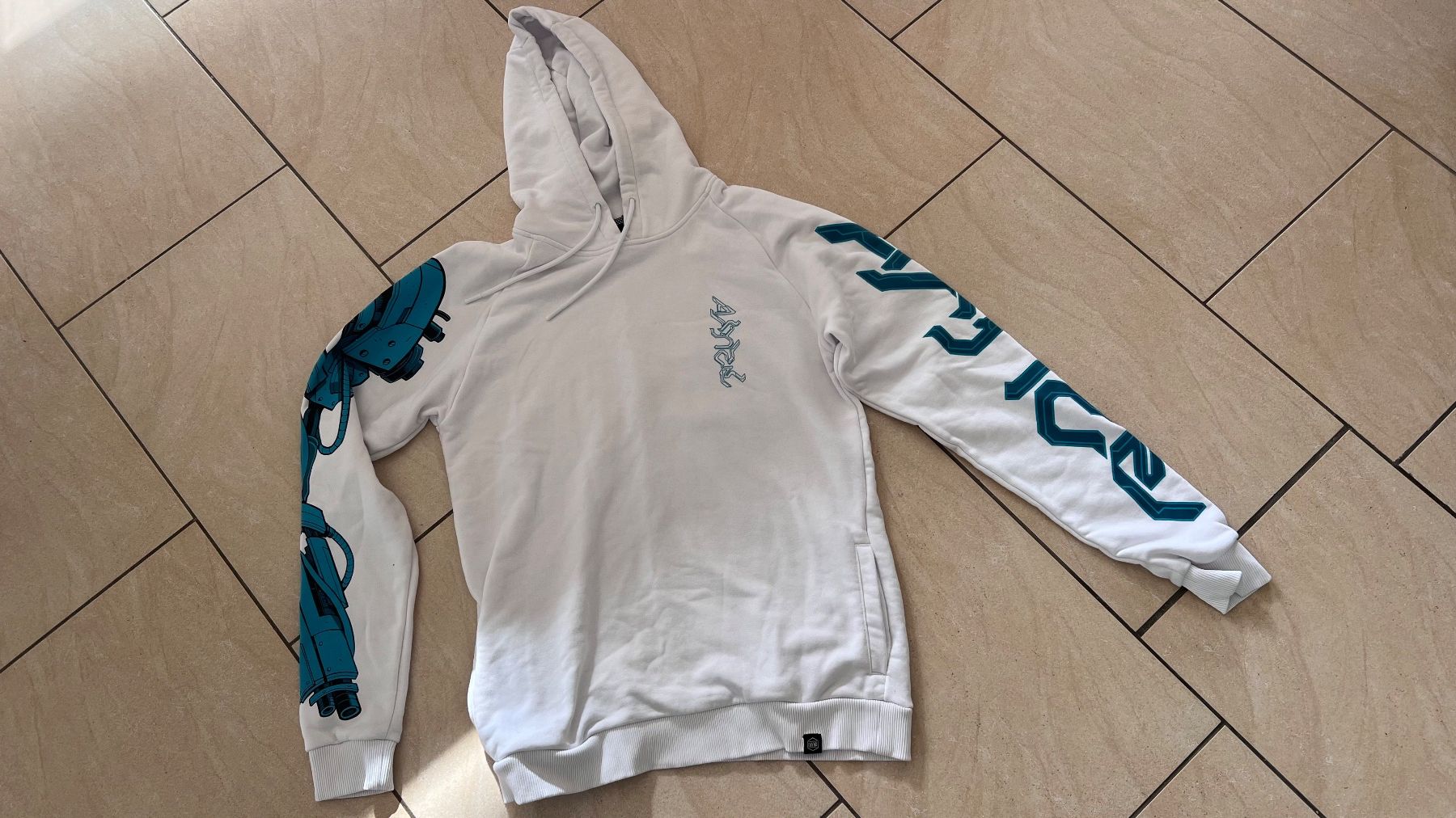 Maglioni & Felpe: Hoodie Junge Dolly=Noire – Usato da Volketswil venduto da markiza01