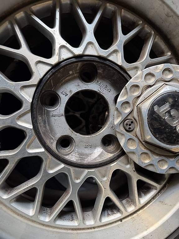 Pneumatici & Ruote complete: ACT Räder 15Zoll – Usato da Frenkendorf venduto da autodiscount4123 4