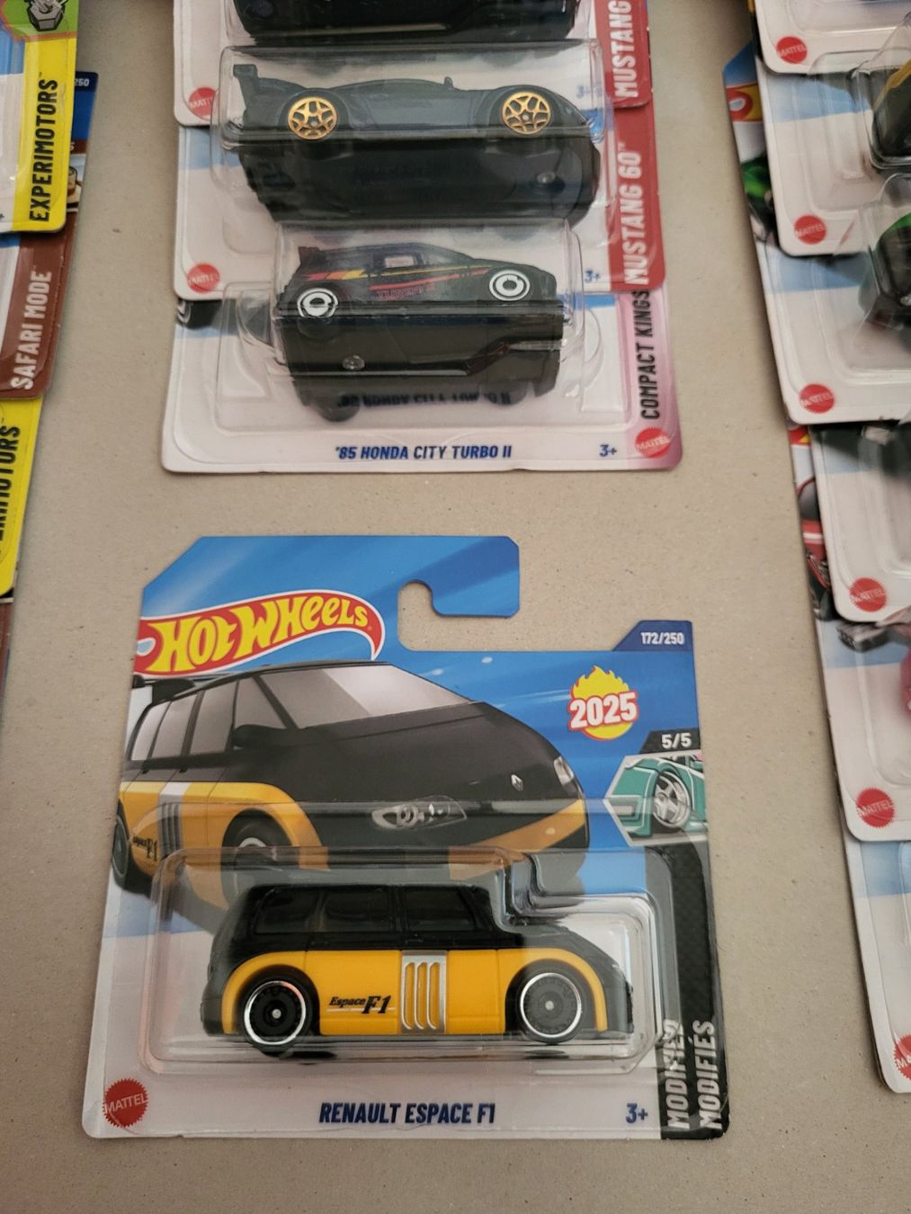 Hot Wheels Modellini d'auto: Hot Wheels Renault Espace F1 – Nuovo e nell'imballaggio originale da Zürich venduto da MDC0