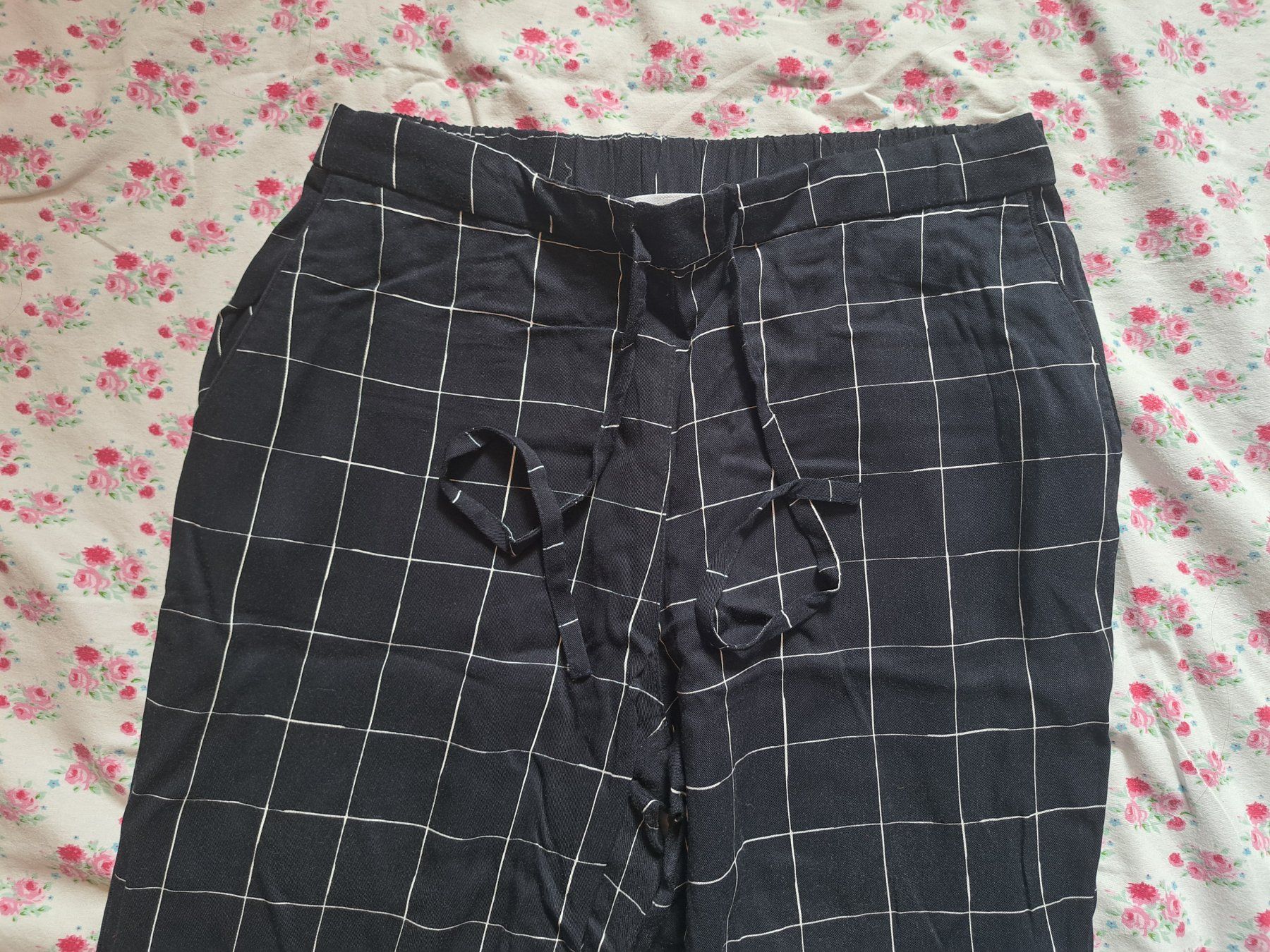 Mango Hosen: Mango Hose Grösse M kariert mit elastischem Bund – Gebraucht aus Zürich von dph_r9t2 3