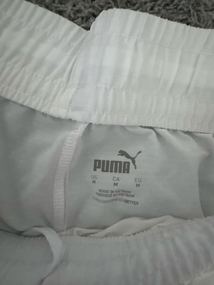 Puma Pantaloni: Puma Guinea Short Gr. M Neuwertig – Nuovo e nell'imballaggio originale da Kloten venduto da eaefm10 1