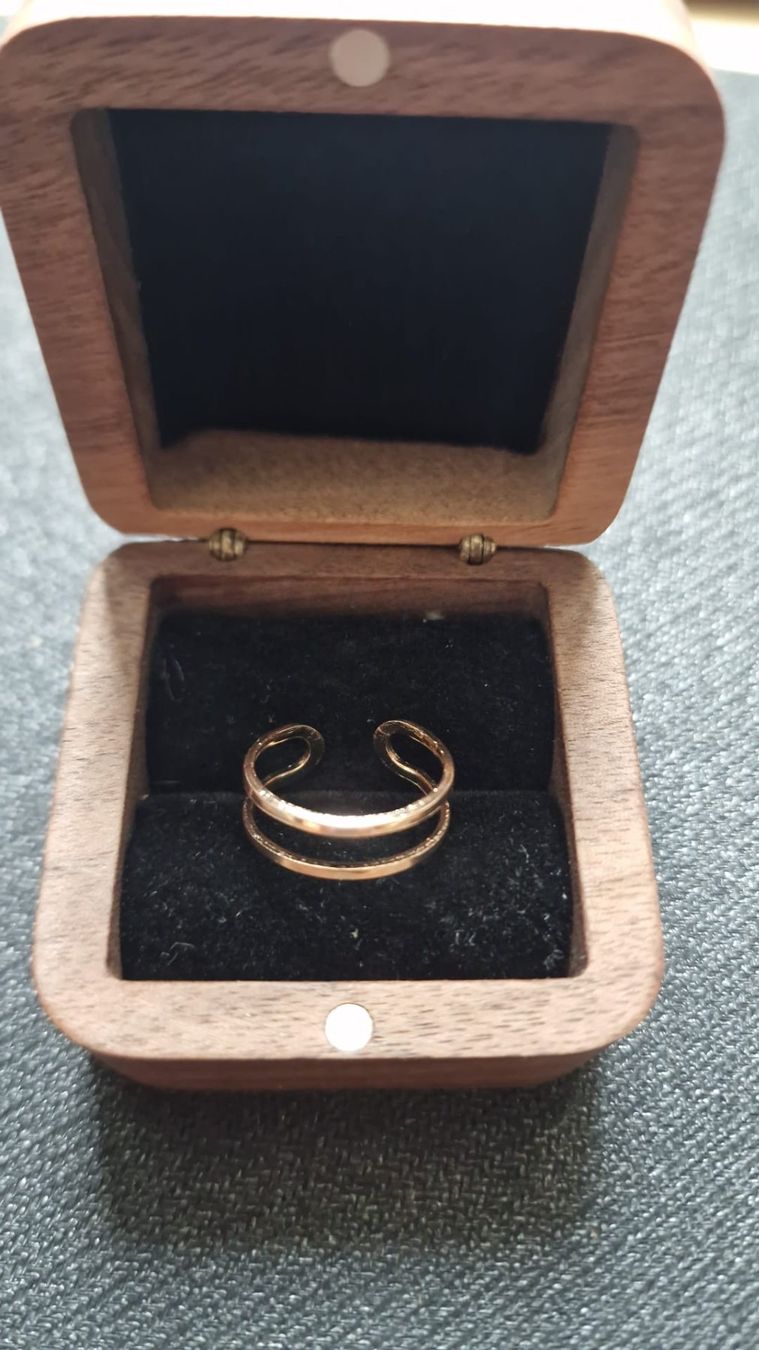 Ringe: Ring chromstahl, goldfarbend Grösse 53 – Neu (gemäss Beschreibung) aus St.Gallen von Dombidor