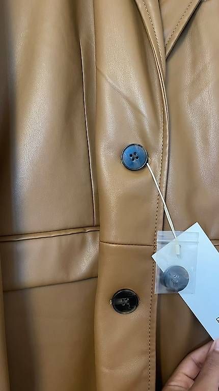 Vestes: Lederjacke Neu – Neuf avec emballage d'origine à Adliswil par tes_kjb9 2
