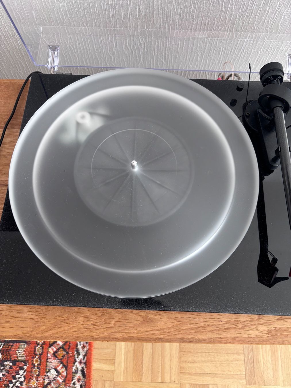 Pro-ject Tourne-disques: Pro-ject debut carbon 2m red – D'occasion à Nyon par ydo_wp9l