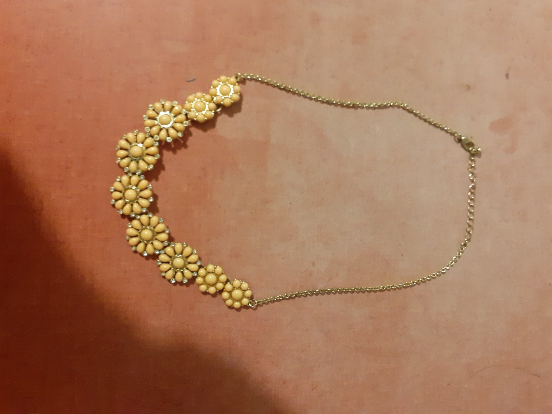 Catenine: Kette - Modeschmuck - mit rosa Blumen – Nuovo (secondo la descrizione) da Zürich venduto da zurclich