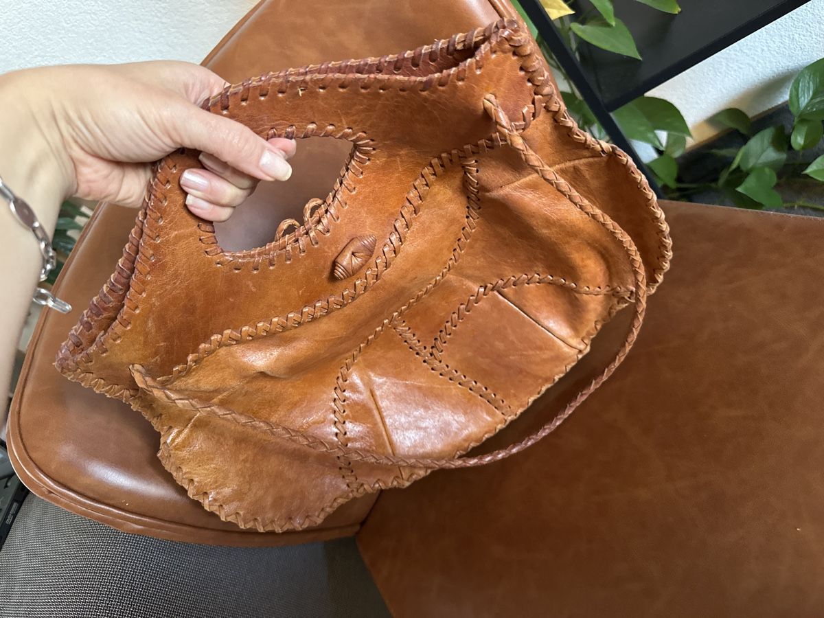 Borse da donna: Sac à main en cuir marron – Usato da Bulle venduto da LeMoleson 7