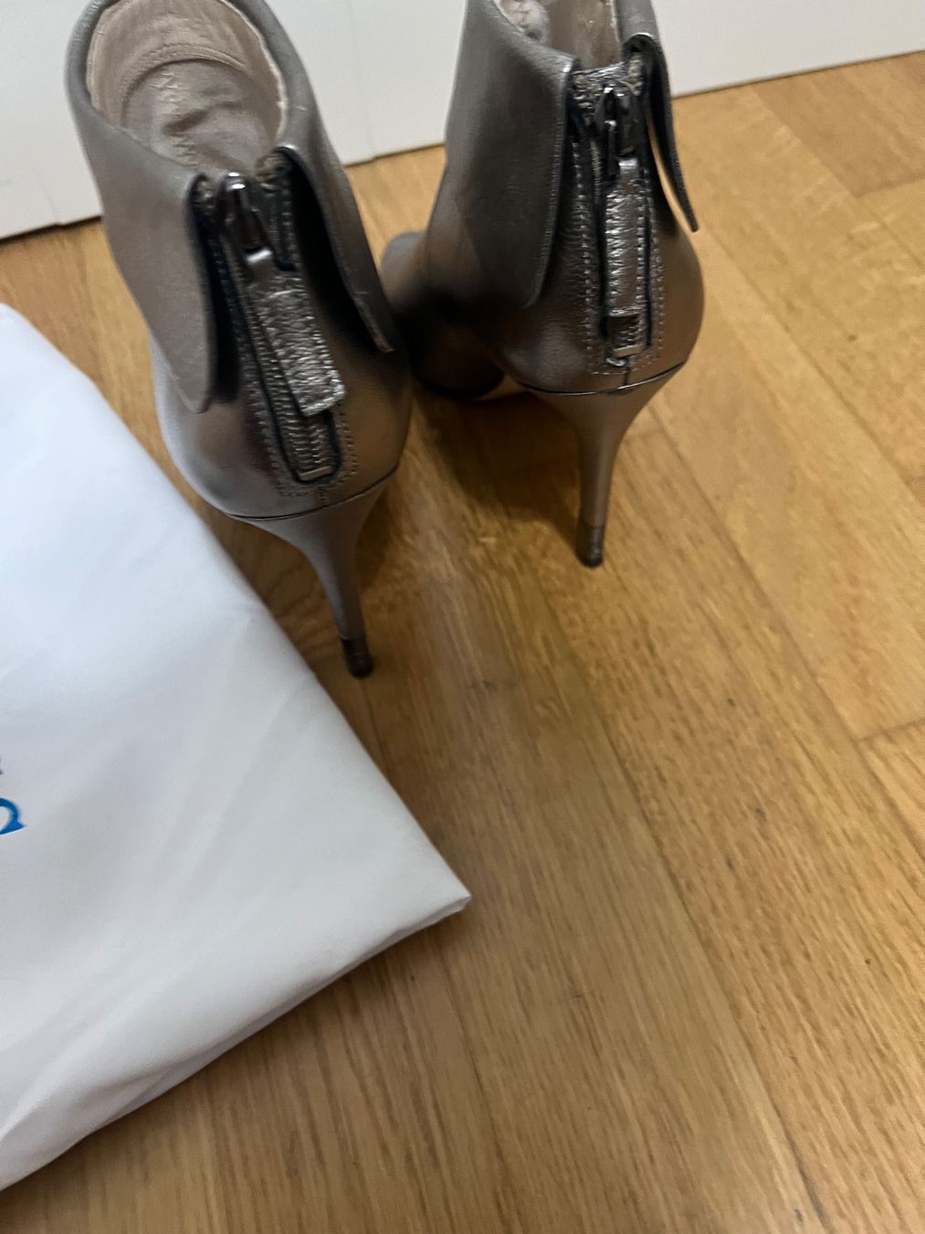 Guess Chaussures femmes: Guess Gr.38 – D'occasion à Ebikon par Venus025 1