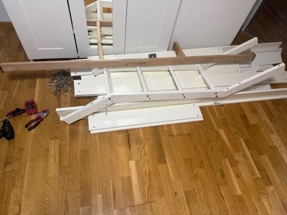 Lits: Hochbett 140x200 & 90x200 – D'occasion à Grenchen par alain77 1