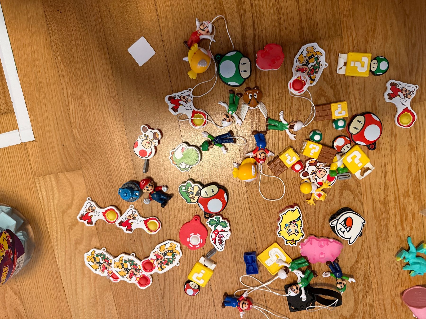 Nintendo Statuette: Kinder Joy Super Mario Sammlung 30 Figuren – Usato da Oftringen venduto da ste_mp2b