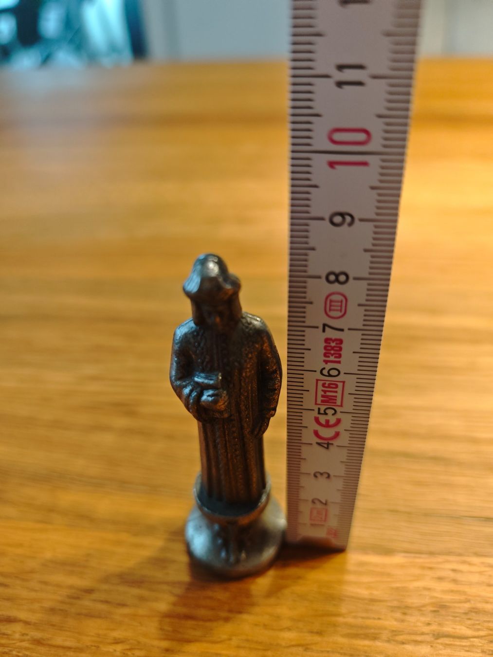 Jeux: Seltene Schachspielfiguren – D'occasion à Gunzgen par 0Aurin0 6