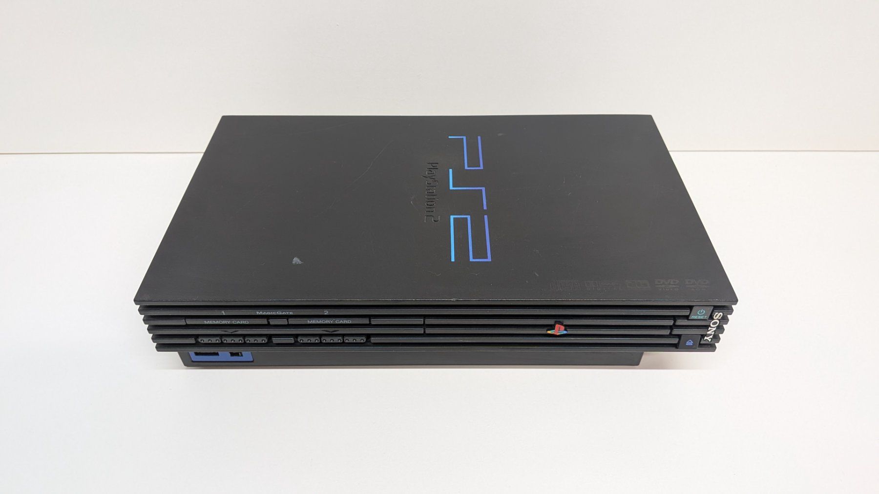Sony Console: PlayStation 2 Fat mit 2 Controller und 10 Games – Usato da Menziken venduto da mame18 5