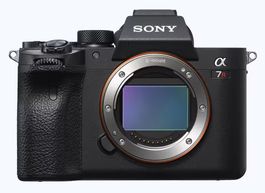 Boitier nu Sony Alpha 7R IV 35 mm plein format avec 61 Mpx