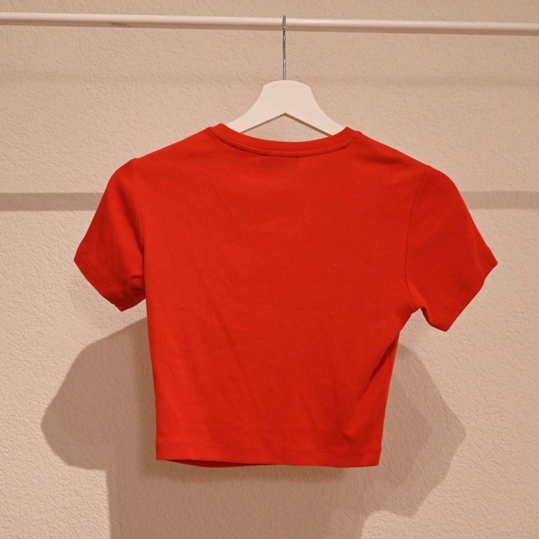 Top: EVEN&ODD Red Crop Top – Usato da Zürich venduto da cla_7w78 2